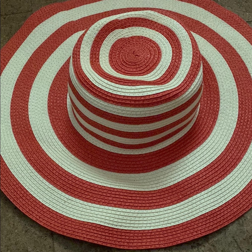 Crazy 8 Red and Cream Wide-Brimmed Hat
